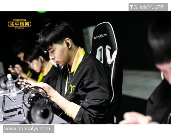 和平精英战术解析LNG战队的进攻体系与战术布局探讨