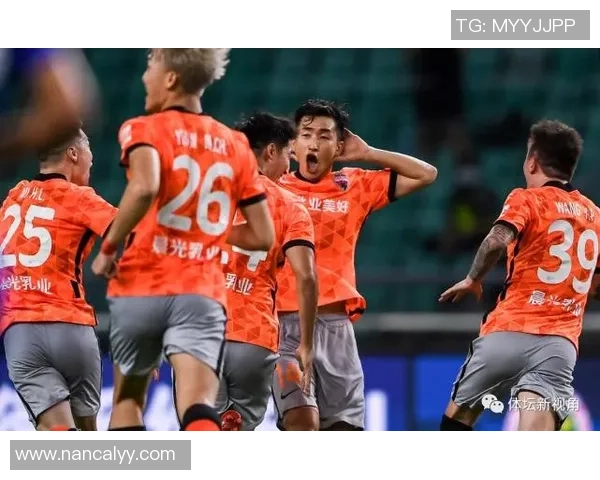 广州羽毛球队以98分领跑冠军赛积分榜展现强劲实力