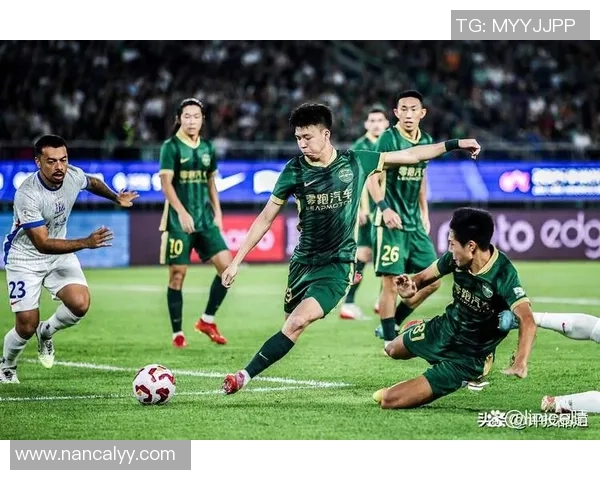 成都排球队在钻石联赛积分榜上以79分稳居第一名展现强劲实力